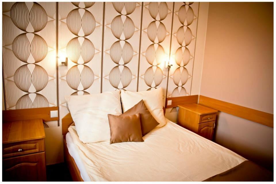 Hotel U Grubego Вельоґура Екстер'єр фото